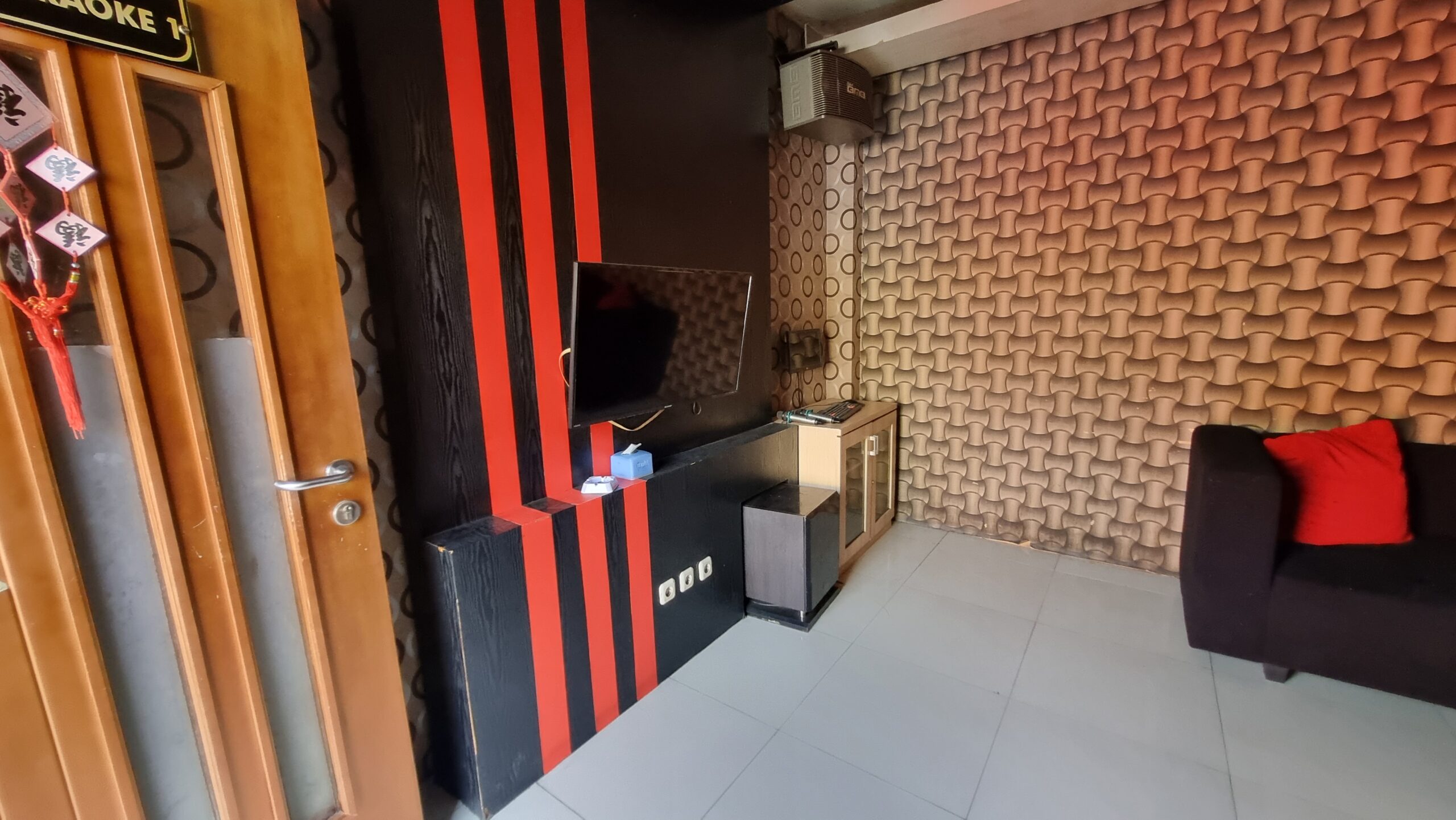 Karaoke Room